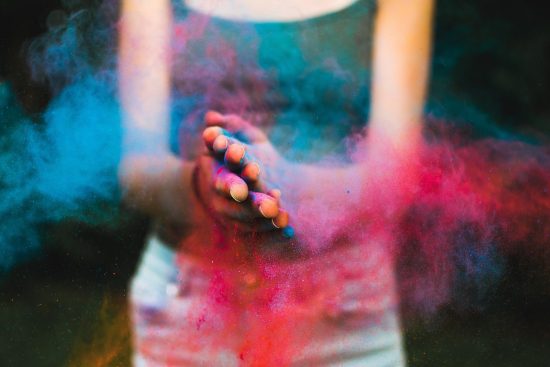 découvrez nos cours d'arts créatifs qui stimulent votre imagination et développent vos compétences artistiques. que vous soyez débutant ou avancé, nous offrons une variété de programmes adaptés à tous les niveaux. rejoignez-nous pour libérer votre créativité et apprendre de nouvelles techniques dans un environnement inspirant.