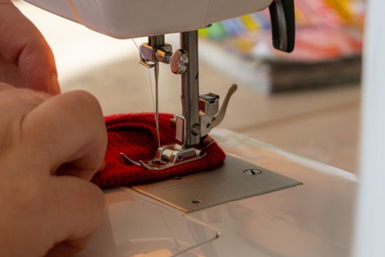 découvrez comment développer vos compétences en couture grâce à des conseils pratiques, des techniques variées et des projets inspirants. que vous soyez débutant ou couturier expérimenté, améliorez votre maîtrise des outils et des tissus pour donner vie à vos créations.