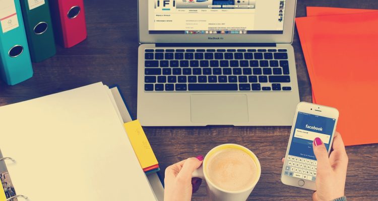 découvrez comment développer vos compétences en médias sociaux pour maximiser votre présence en ligne, engager votre audience et promouvoir efficacement votre marque. apprenez les stratégies clés et les outils incontournables pour exceller dans le monde numérique.