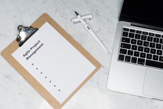 découvrez des stratégies efficaces de gestion de carrière pour atteindre vos objectifs professionnels. apprenez à optimiser vos compétences, à naviguer dans les évolutions du marché et à construire un parcours de carrière épanouissant.
