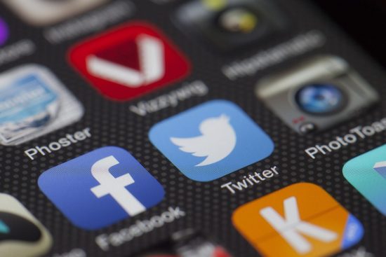 développez vos compétences en médias sociaux avec notre guide expert. apprenez à créer du contenu engageant, à optimiser votre présence en ligne et à maîtriser les stratégies de communication pour réussir sur les plateformes sociales.