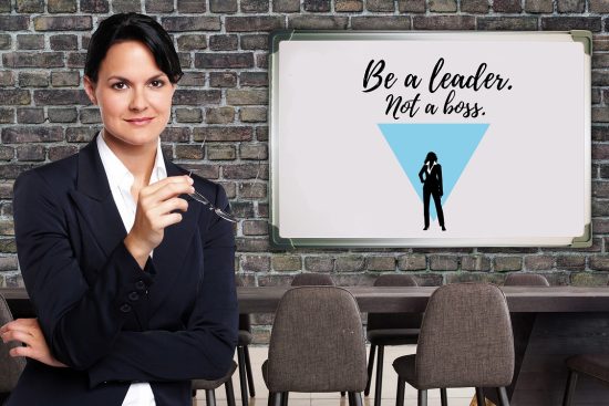 explorez le concept de leadership, ses caractéristiques essentielles et son impact sur les équipes et les organisations. découvrez des stratégies inspirantes pour développer vos compétences en leadership et devenir un leader efficace.