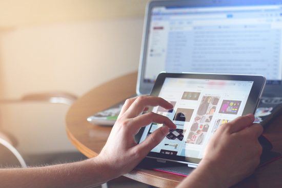 développez vos compétences en communication digitale pour exceller dans un monde connecté. découvrez des stratégies et des outils efficaces pour améliorer votre présence en ligne, interagir avec votre audience et renforcer votre image de marque.
